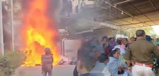 मणिपुर CM के घर पर हमला, 7 MLA को भी नहीं बख्‍शा, अचानक ऐसा क्‍या हुआ? बेकाबू हुए हालात, इंटरनेट बंद-कर्फ्यू भी लगा