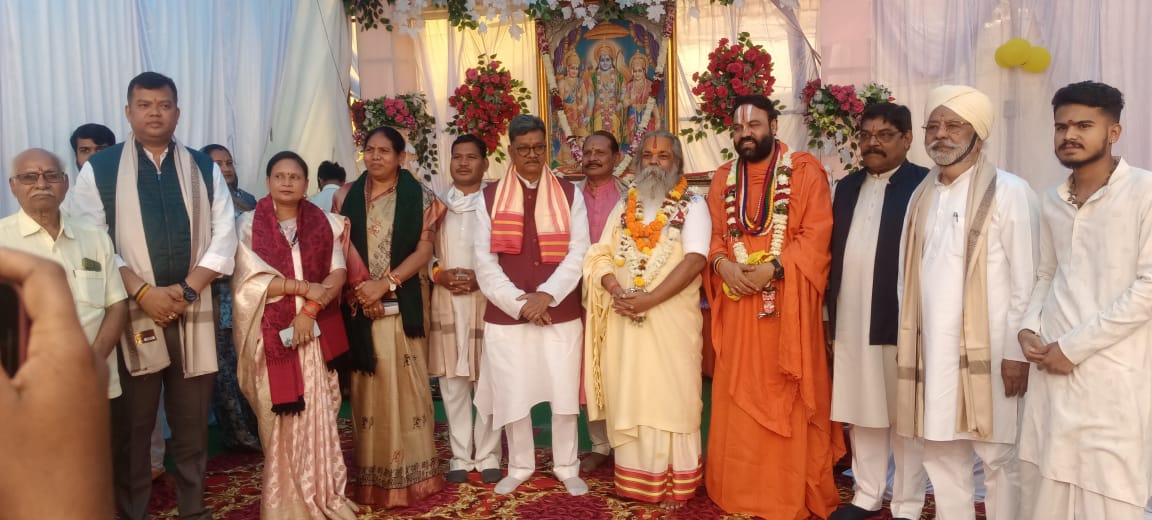 समाज की सबसे बड़ी विडंबना यही है कि हर अधार्मिक व्यक्ति धर्म -धर्म चिल्लाता है- रत्नेश प्रपन्नाचार्य