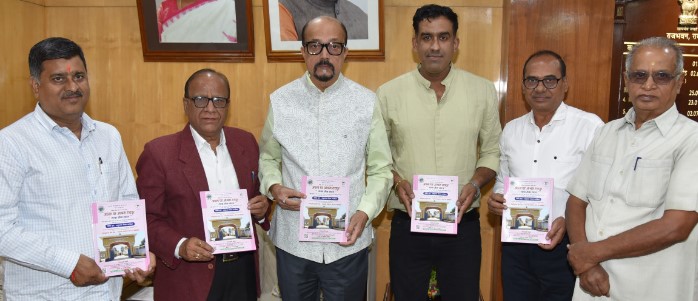 राज्यपाल श्री डेका से अपना घर आश्रम रायपुर के अध्यक्ष ने की सौजन्य भेंट