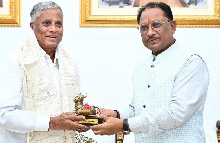 मुख्यमंत्री से केन्द्रीय रेल एवं जल शक्ति राज्य मंत्री श्री वी. सोमन्ना ने की सौजन्य मुलाकात