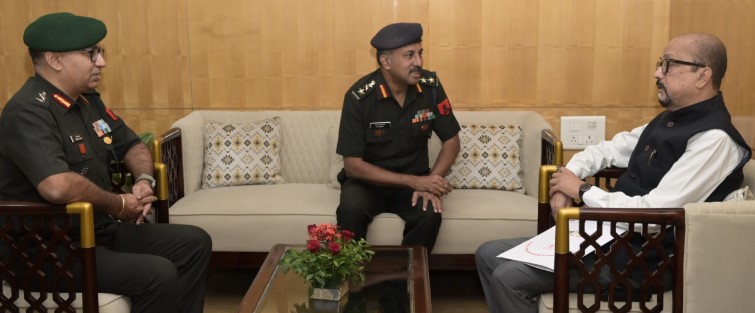 राज्यपाल श्री डेका को सोल्जराथान कार्यक्रम हेतु आमंत्रण दिया सैन्य अधिकारियों ने