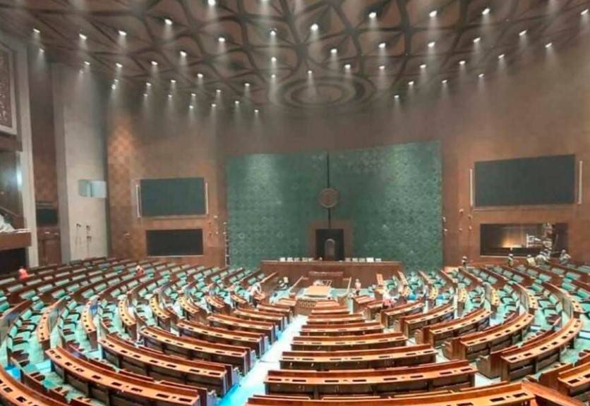 राज्यसभा में आज से शुरू होगी संविधान पर चर्चा, जबर्दस्त हंगामे के आसार
