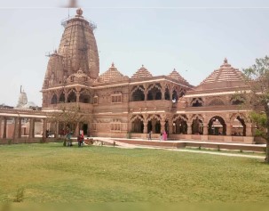 पैसों की हो रही बरसात, श्री सांवलिया सेठ मंदिर के भंडार की गिनती जारी, बन सकता है रिकॉर्ड