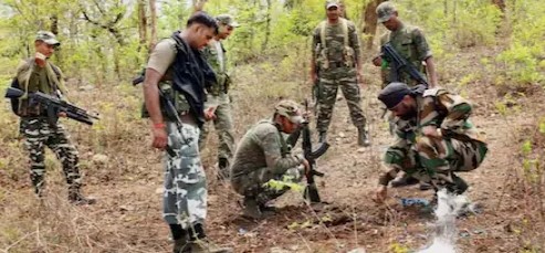 जवानों को नए साल में मिली बड़ी सफलता, गरियाबंद मुठभेड़ में मारे गए 3 नक्सली, हथियार बरामद