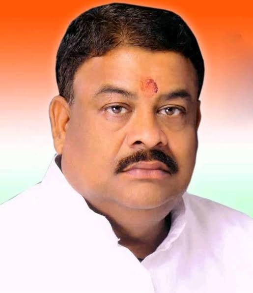 ब्रेकिंग : पिछड़ा वर्ग विरोधी विधायक दलेश्वर साहू....बहुसंख्यक सीट पर सामान्य को टिकट दिलाने की तैयारी में