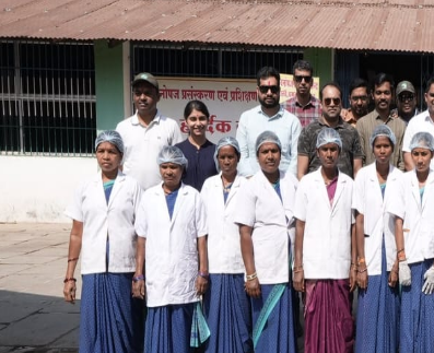 आईएफएस अधिकारियों की टीम ने धमतरी में मृदा संरक्षण और आजीविका पहल का किया अध्ययन