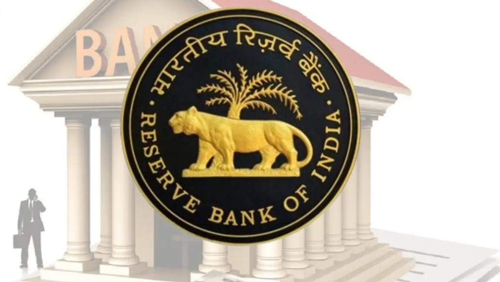 न्‍यू इंडिया को-ऑपरेटिव बैंक के बाद दो और बैंकों पर चला RBI का डंडा, ठोका मोटा जुर्माना