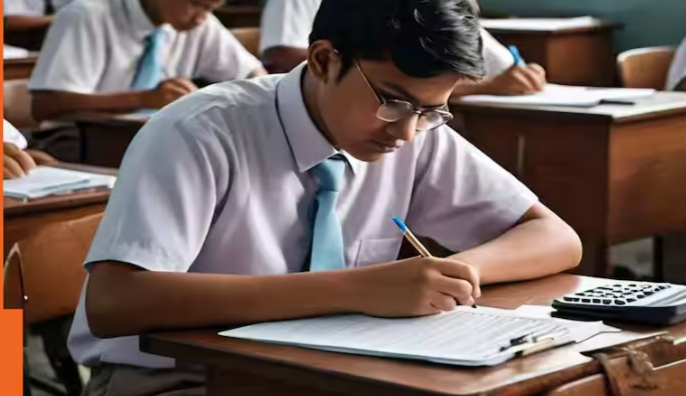 छिपाया मोबाइल, ChatGPT से निकाला जवाब, पकड़े जाने पर मिली सख्त सजा