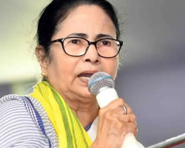 'विदेश मत चले जाइएगा...' डॉक्टर्स से क्या बोलीं ममता बनर्जी? RG कर कांड की याद और लोहे की जंजीरों का दिखाया डर
