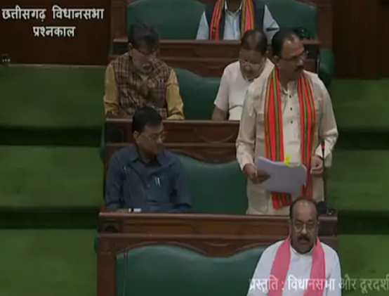 फ्री हेल्थ-स्कीम में 1500 करोड़ खर्चेगी सरकार:77 लाख परिवारों को फायदा, नक्सली हिड़मा के गांव में खुलेगा अस्पताल, 18 नर्सिंग-फिजियोथैरेपी कॉलेज बनेंगे