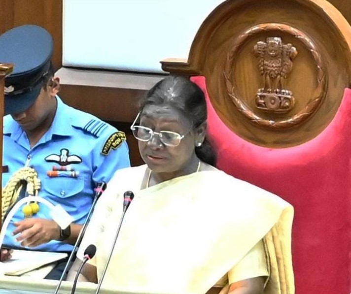 राष्ट्रपति मुर्मु का छत्तीसगढ़ विधान सभा में आह्वान: नारी सशक्तीकरण और समरसता से बनेगा श्रेष्ठ छत्तीसगढ़