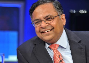 सरकारी स्कूल से पढ़े लड़के के हाथ में टाटा ग्रुप का कारोबार, मामूली वेतन से शुरुआत, अब सैलरी 100 करोड़