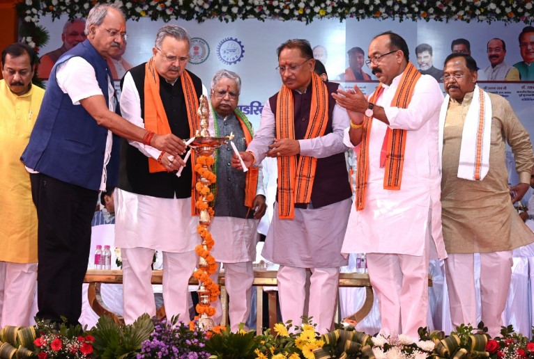 छत्तीसगढ़ में 4 नए स्मार्ट औद्योगिक पार्क स्थापित होंगे: मुख्यमंत्री श्री विष्णु देव साय ने की घोषणा