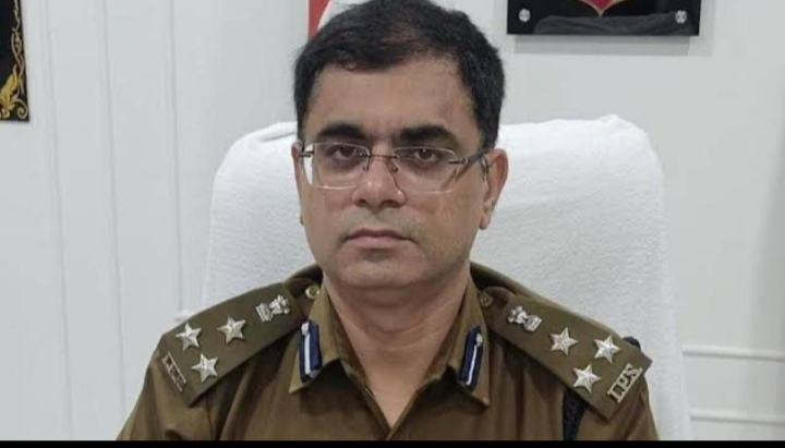 ब्रेकिंग न्यूज : बड़े पैमाने में IPS अफसरों का तबादला...दीपक झा बने सरगुजा के IG....राजनांदगांव रेंज के नए IG होंगे अभिषेक शांडिल्य...देखे पूरी लिस्ट