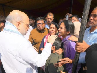 पीएम नरेंद्र मोदी के घर पहुंचे अमित शाह, थोड़ी देर में शुरू होगी CCS की बैठक, उधर एक्शन में आर्मी