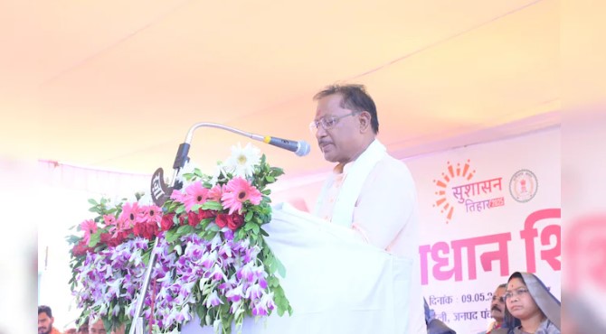 जब बिना किसी सूचना के गरियाबंद के इस गांव में पहुंच गए सीएम, तो दे दिया 222 करोड़ का ये तोहफा