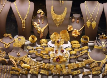 ₹75,000 होगा सोने का भाव या फिर मारेगा ₹1 लाख तक छलांग, ये दो फैक्‍टर उठा रहे राज से पर्दा