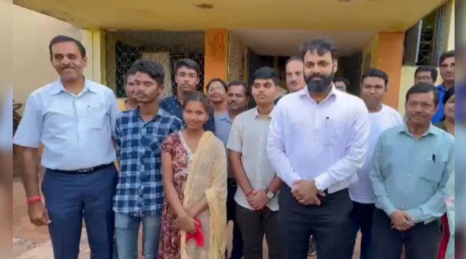 संकल्प ने लहराया परचम, नमन खुटियां बने स्टेट टॉपर, 13 छात्रों ने भी किया कमाल