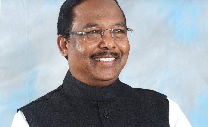 छात्रावास अधीक्षकों की पदस्थापना में पूर्ण पारदर्शिता बरती जाए : मंत्री श्री रामविचार नेताम