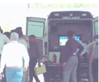 मौत के मुंह से लोगों को निकाला, खुद अस्पताल पहुंचे: मिलिए अहमदाबाद के हीरो भवानी से