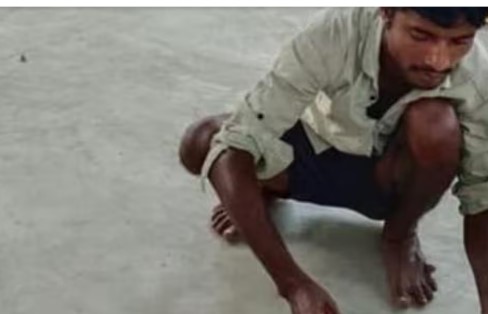 मुठभेड़ में नक्सलियों के साथ मारा गया था स्कूल का रसोइया भी, जानें पुलिस का क्या है दावा ?