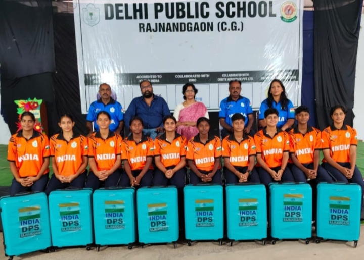 दिल्ली पब्लिक स्कूल राजनांदगांव की बालिका बास्केटबाॅल टीम सिंगापुर में आयोजित एन बी ए राइजिंग स्टार टूर्नामेंट में भाग लेने जायेगी।