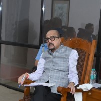 राज्यपाल ने खैरागढ़ जिले में गोद ग्राम सोनपुरी के विकास कार्यों का लिया जायजा