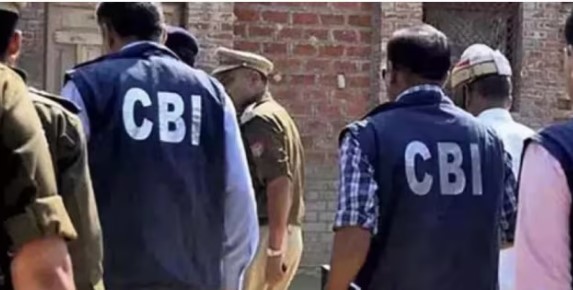CBI ने छत्तीसगढ़ में तीन डॉक्टरों सहित छह लोगों को किया गिरफ्तार रिश्वत के बदले देते थे मनचाही रिपोर्ट