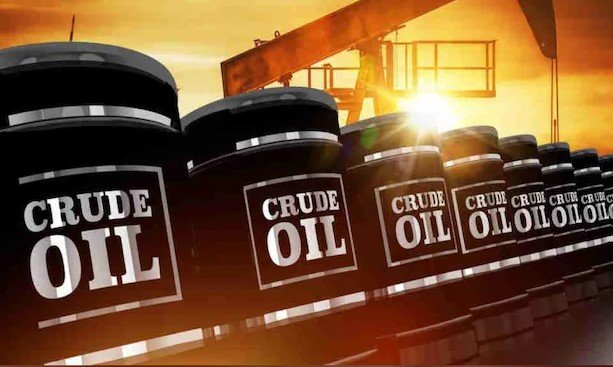 अमेरिकी बैन से कम आ रहा रूस से कच्चा तेल, सस्ता क्रूड लेने को भारत ने निकाला यह तोड़