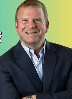 डोनाल्ड ट्रंप का यह जिगरी यार है दुनिया का सबसे अमीर रेस्टोरेंट बिजनेसमैन