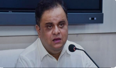 पश्चिम बंगाल के शिक्षा मंत्री को बनाया बंधक, कार की हवा निकाली, शीशे तोड़े, झड़प में कई घायल