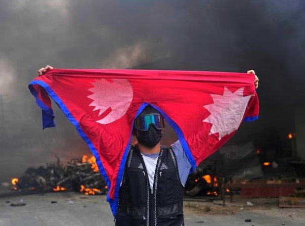 LIVE: काठमांडू में त्रिभुवन एयरपोर्ट बंद, 2500 भारतीय फंसे, चप्पे-चप्पे पर सेना तैनात