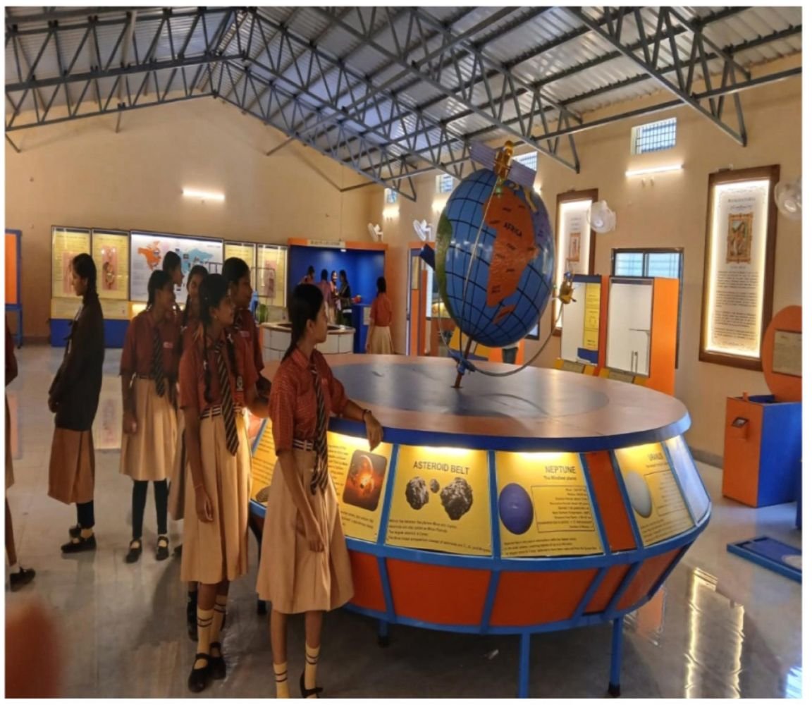 विज्ञान की जटिल अवधारणाएं सरल और मनोरंजक ढंग से समझेेंगे