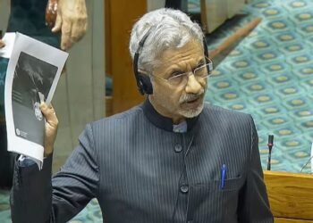 विदेश में काम करना आसान होगा, फंसने का चांस होगा खत्म, मोदी सरकार बदलने जा रही 1983 का कानून