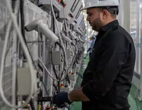 देश में मैन्युफैक्चरिंग की रफ्तार धीमी, रोजगार को लेकर बुरी है खबर