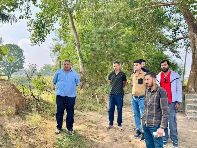 पर्यटन एवं संस्कृति मंत्री श्री राजेश अग्रवाल ने छठ घाटों का निरीक्षण कर छठ महापर्व की तैयारियों का लिया जायज़ा