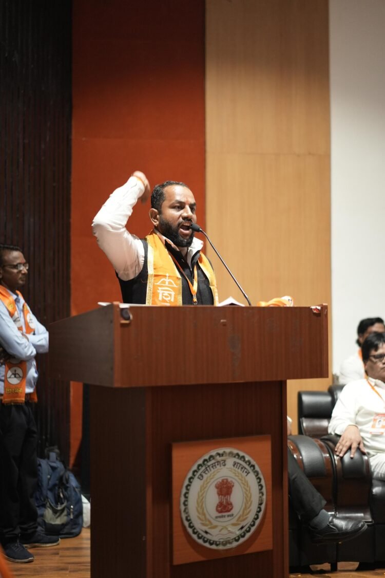 जिला मुख्यालय से ब्लाक तक स्वास्थ्य व्यवस्था का हाल बेहाल – कमल सोनी