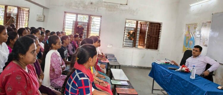 सफलता के लिए निरंतरता चाहिए : कोई भी पथ आसान नहीं होता, आसान बनाना पड़ता है