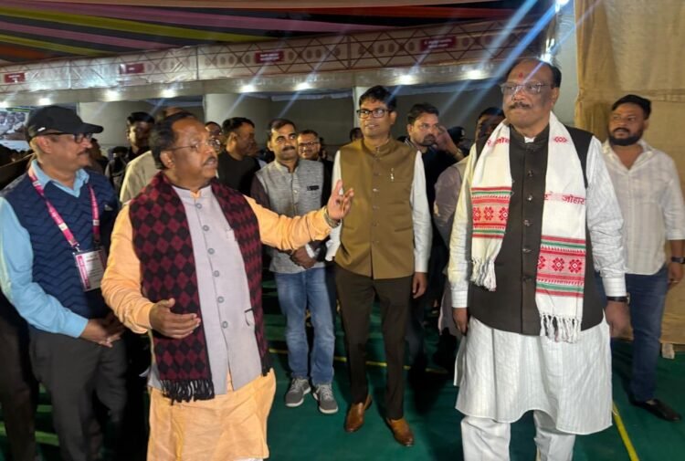 केन्द्रीय राज्यमंत्री श्री दुर्गा दास उइके ने जनजातीय गौरव दिवस कार्यक्रम की तैयारियों का लिया जायजा