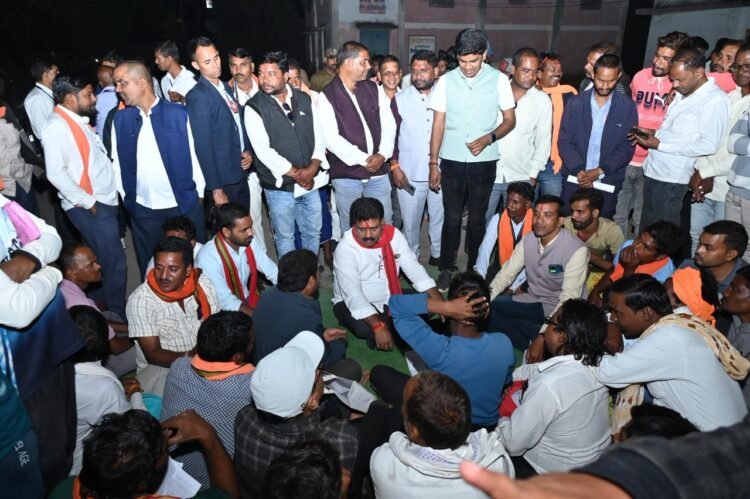 किसानों की शिकायत पर उपमुख्यमंत्री ने ग्राम कुरूवा के पटवारी को तत्काल निलंबित करने के दिए निर्देश