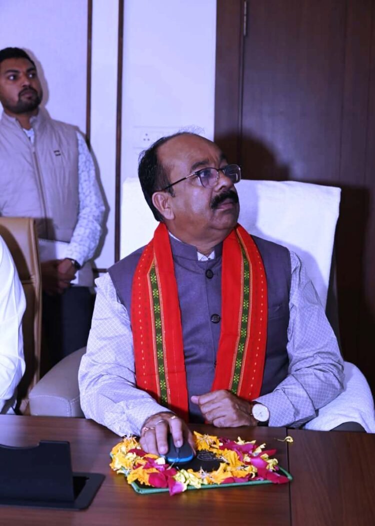 उप मुख्यमंत्री श्री अरुण साव ने युवा आयोग के वेबसाइट को किया लॉन्च