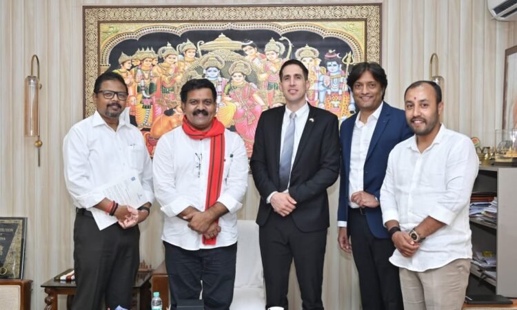 उपमुख्यमंत्री श्री विजय शर्मा से इस्राइल के आर्थिक प्रतिनिधि श्री यैर ओशेरॉफ से की सौजन्य भेंट