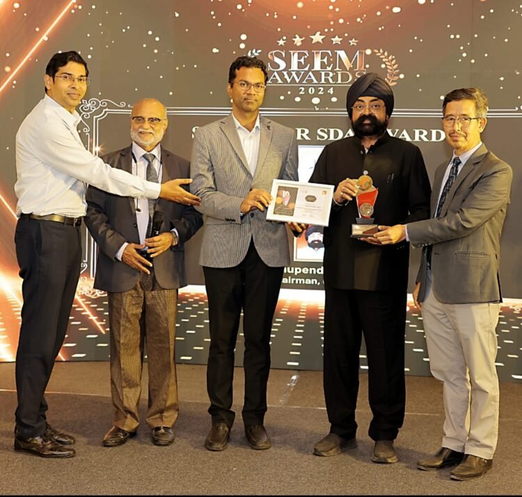 मुख्यमंत्री विष्णुदेव साय के नेतृत्व में क्रेडा राष्ट्रीय स्तर पर सम्मानित