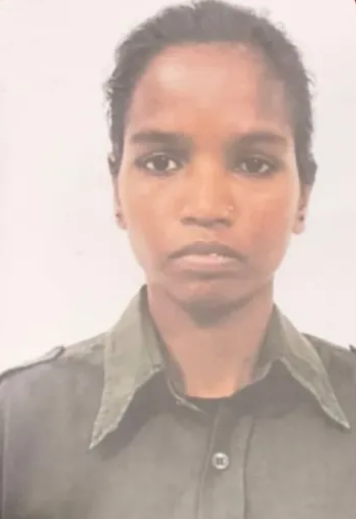 17 लाख की इनामी महिला नक्सली कमला सोढ़ी ने किया आत्मसमर्पण, शासन की पुनर्वास नीति से हुई प्रभावित