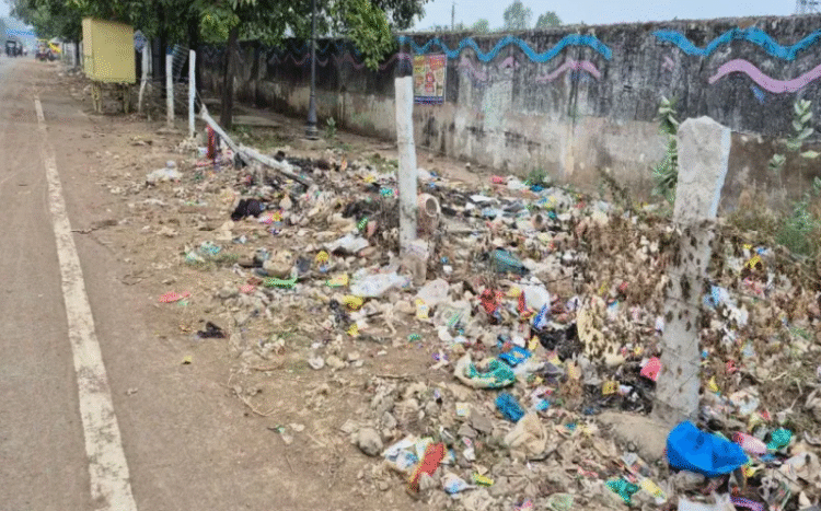 रायपुर में खुले में कचरा फेंकने पर होगी सख्ती, बाजारों में रात में चलेगा सफाई अभियान – महापौर ने दिए सख्त निर्देश