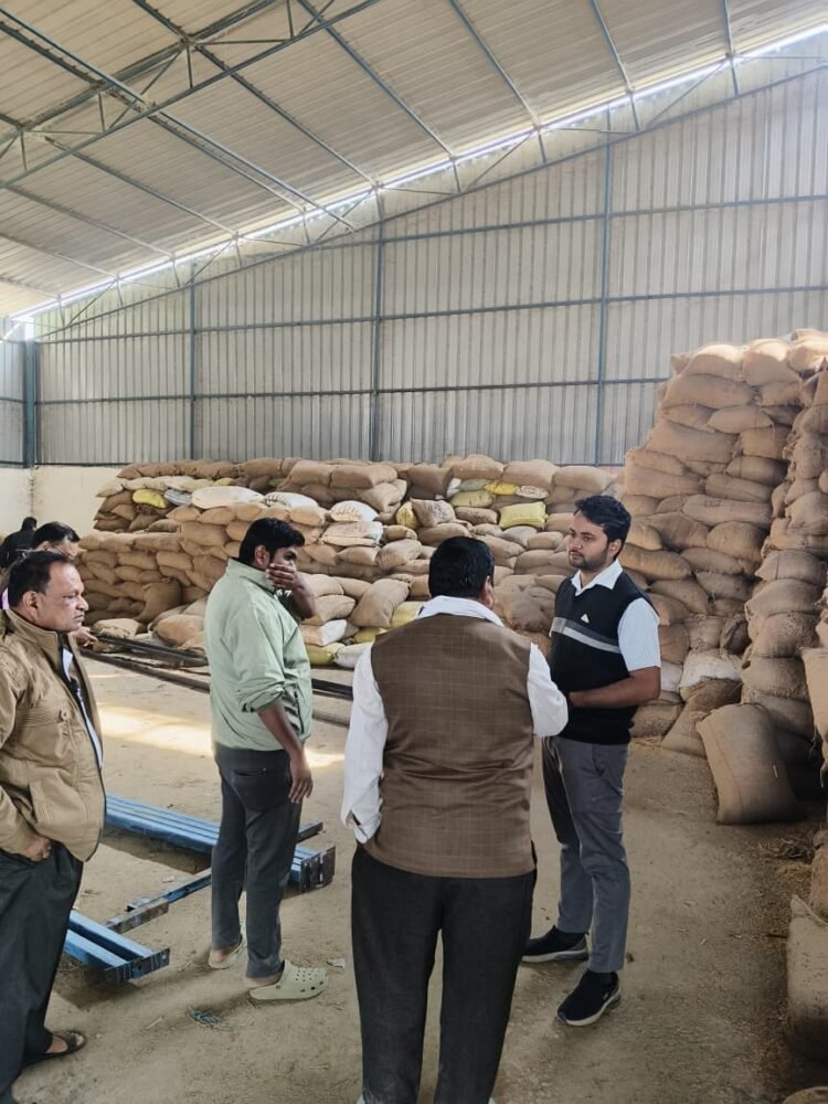 राइस मिल से 9,562 क्विंटल धान जब्त