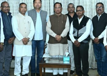 मुख्यमंत्री श्री विष्णुदेव साय से हल्बा-हल्बी समाज के प्रतिनिधिमण्डल ने की सौजन्य मुलाकात