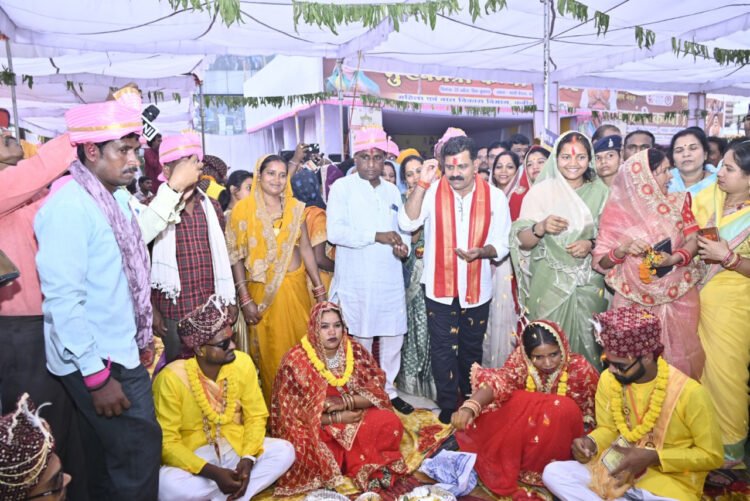 उप मुख्यमंत्री श्री विजय शर्मा के प्रयासों से कवर्धा में महिला सशक्तिकरण को मिली नई दिशा