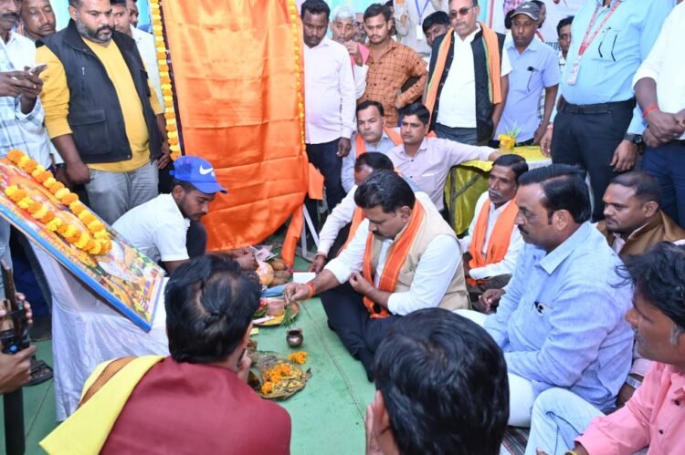 मुख्यमंत्री श्री विष्णुदेव साय के नेतृत्व में ग्रामीण बुनियादी ढांचे को मिल रही मजबूती– उपमुख्यमंत्री श्री विजय शर्मा