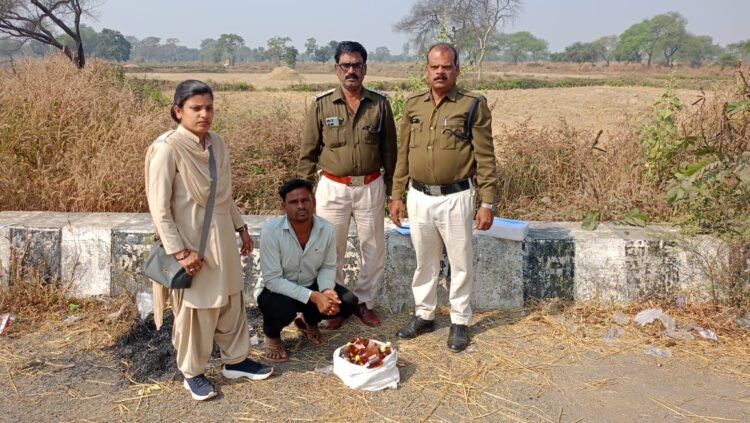 23.4 बल्क लीटर देशी मदिरा जब्त, दो आरोपी गिरफ्तार